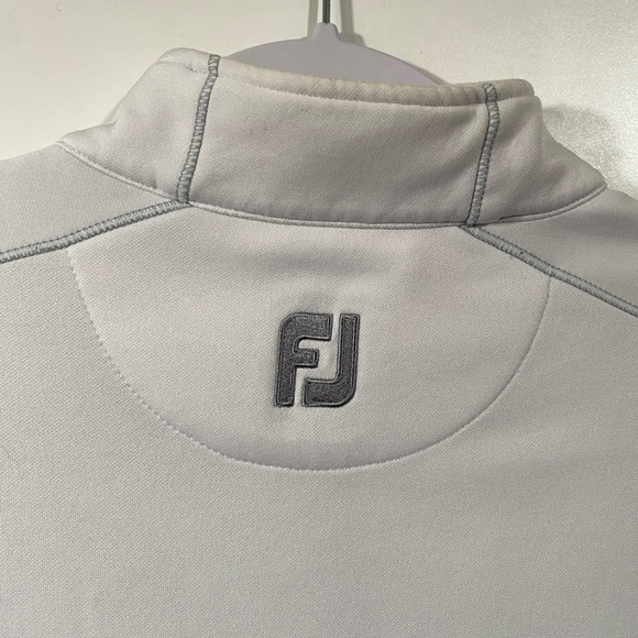 FootJoy Half-Zip Pullover in White Golf Sweatshirt size medium Las Vegas - Picture 3 of 8